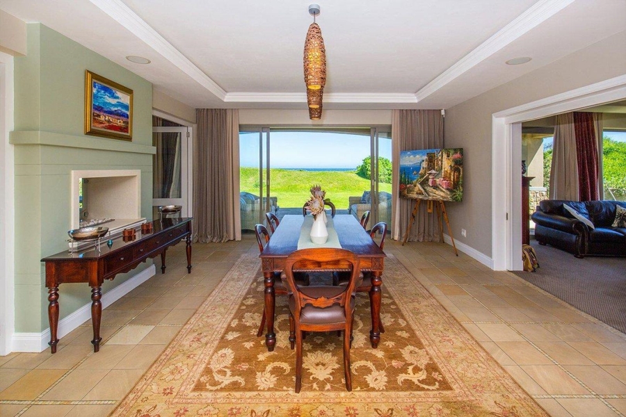 6 Bedroom Property for Sale in Myoli Beach Western Cape